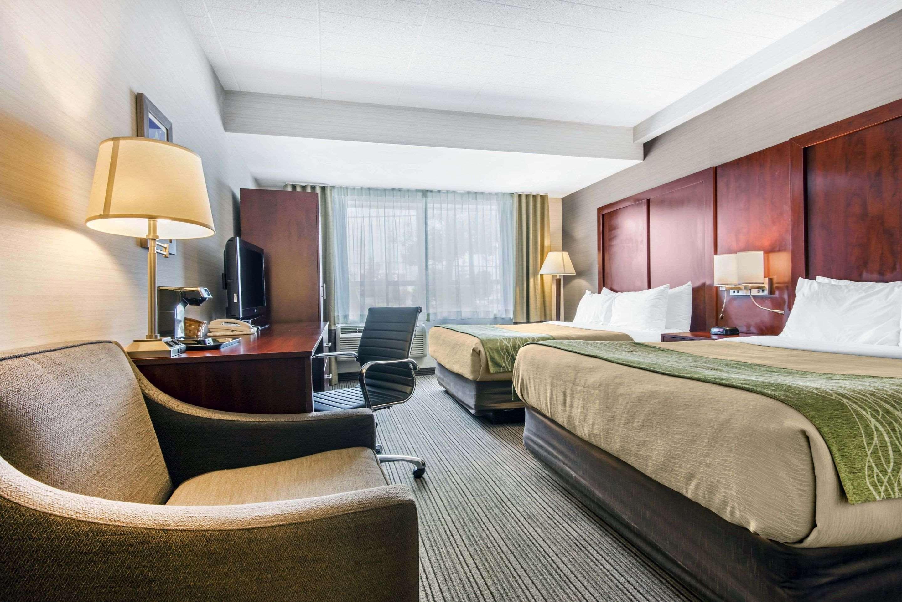 Comfort Inn & Suites Collingwood Exteriör bild