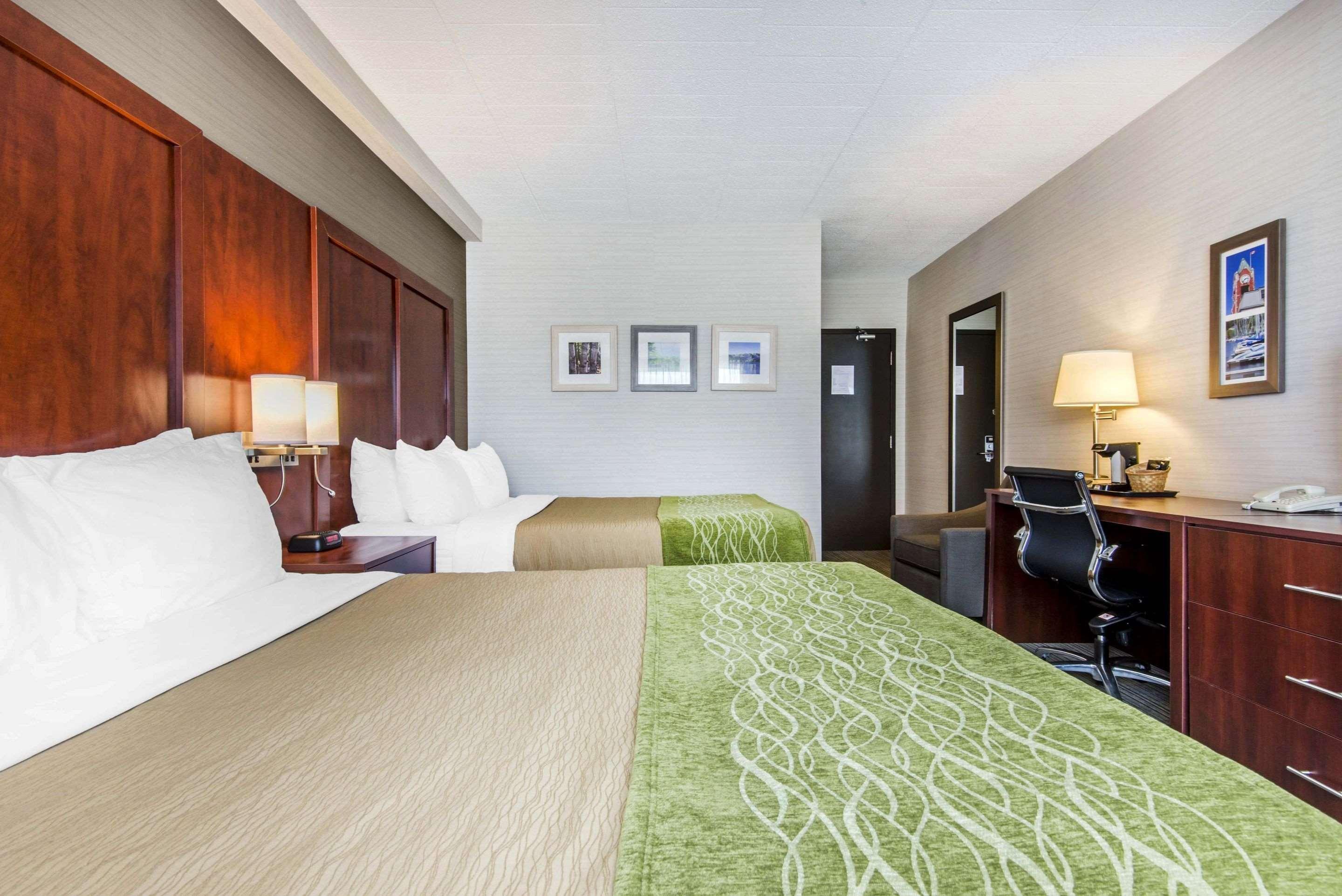 Comfort Inn & Suites Collingwood Exteriör bild